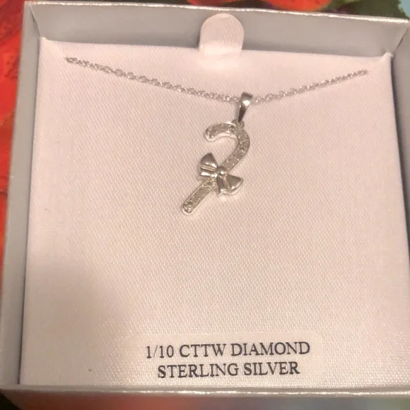 Necklace - Picture 1 of 1